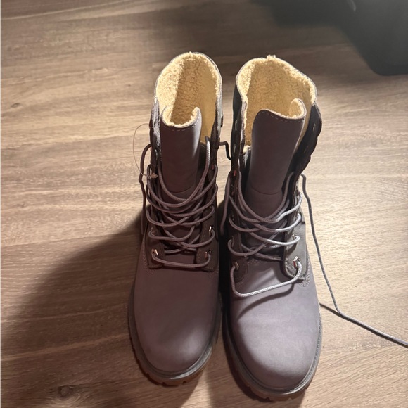 Blue Timberlands - Picture 4 of 4